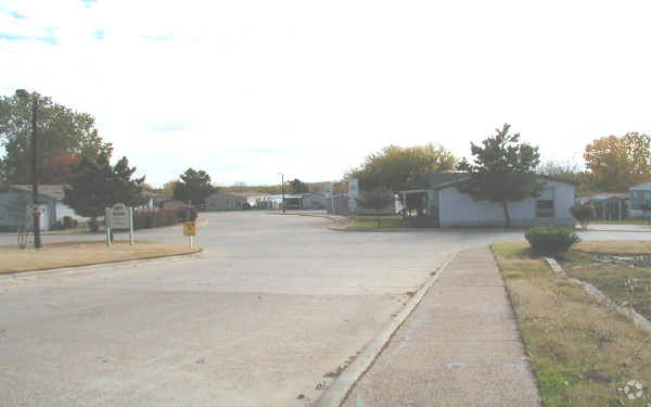 Building Photo - Shady Grove Ranch