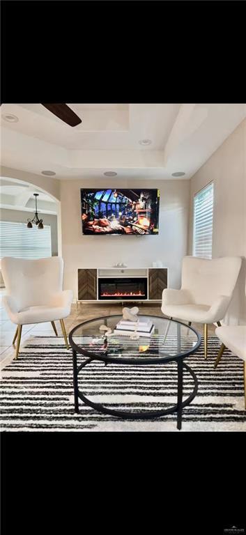 Foto del edificio - 14 Garden Dr