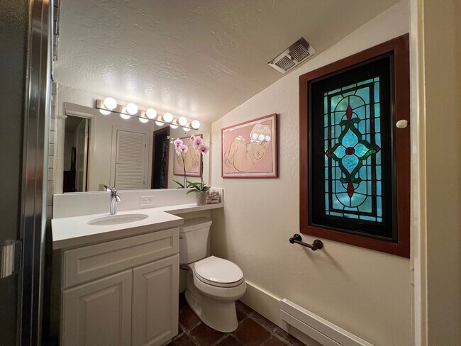 Bathroom - 2567 N Fitch Mountain Rd