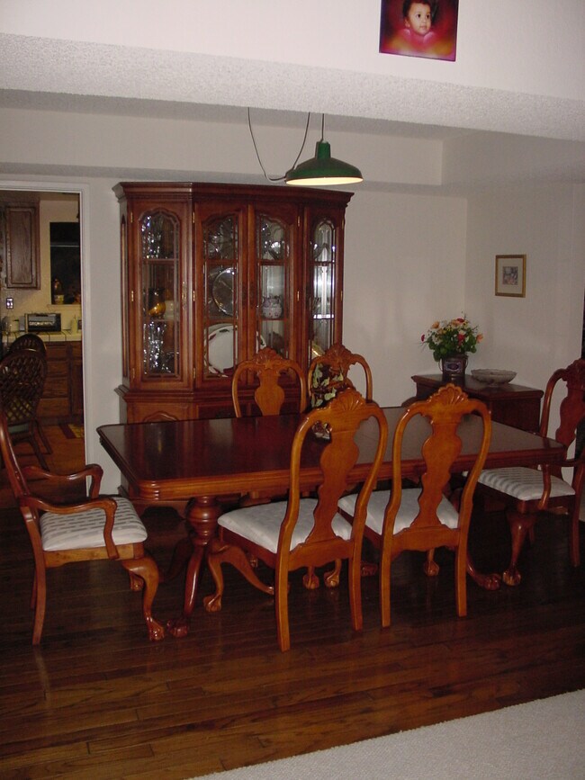 Dining - 43663 Skye Rd