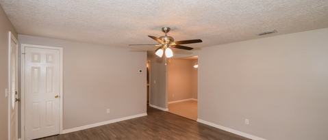 Building Photo - 1692 Mary Beth Dr