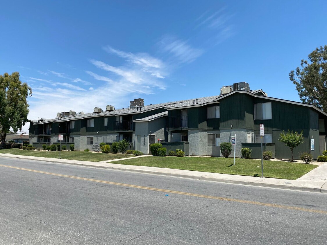 Foto principal - 3900 El Potrero Ln