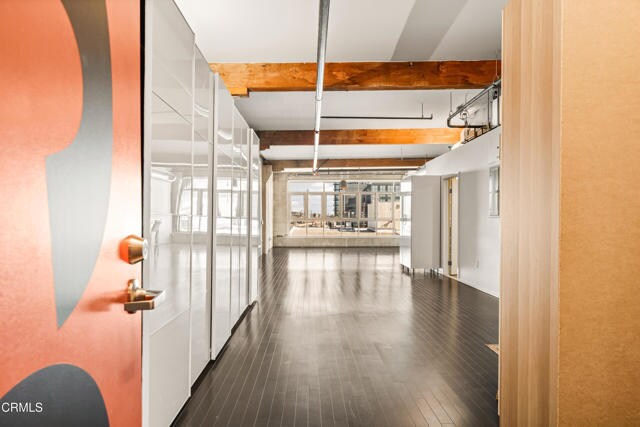 Foto del edificio - 530 S Hewitt St