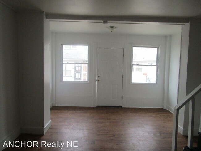 Building Photo - 3 br, 1 bath House - 6526 Regent St