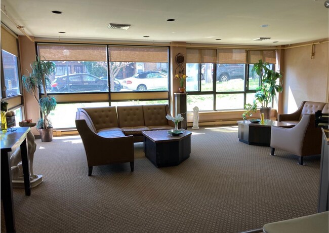 Building Photo - 7800 Roosevelt Blvd