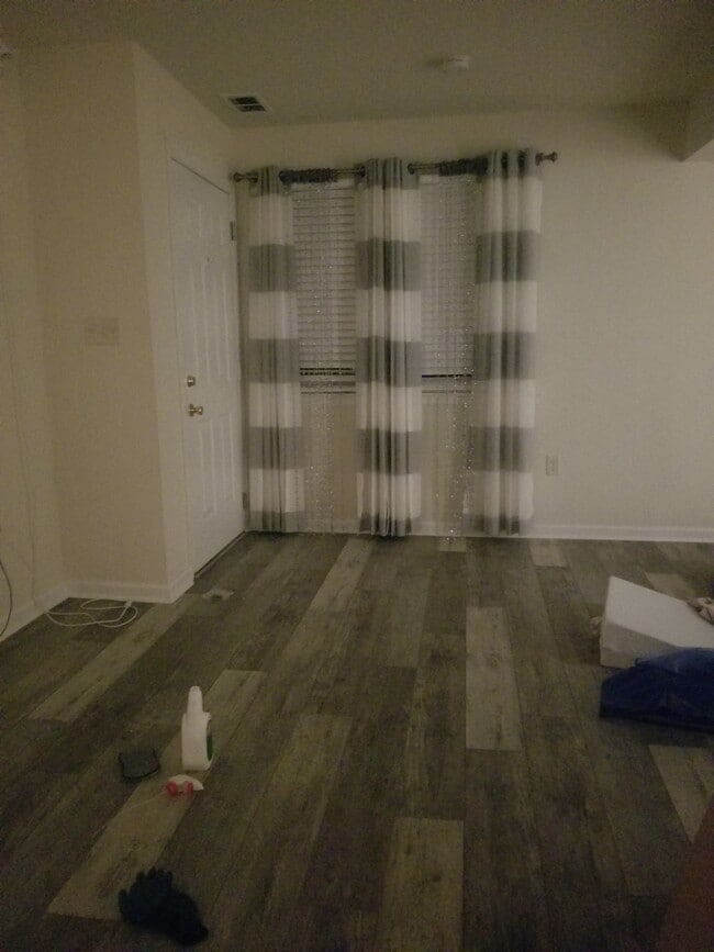 Living room - 34 Highland Ave