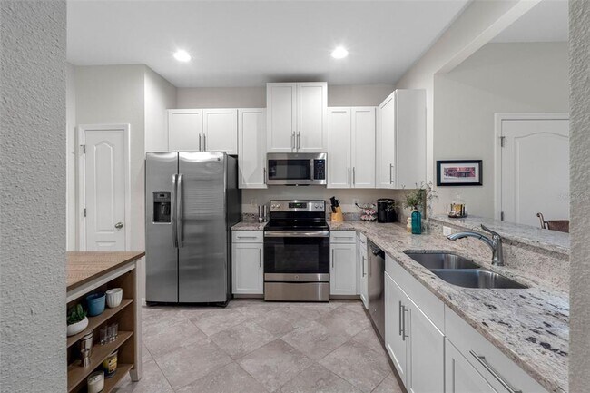 Foto del edificio - 5167 Bay Isle Cir