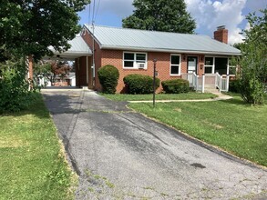 Building Photo - 320 Landis Ave
