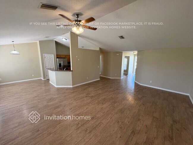 Building Photo - 25516 Tevesine Ct
