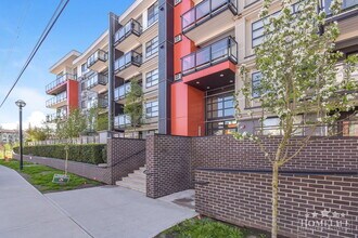 Building Photo - 5485 Brydon Crescent