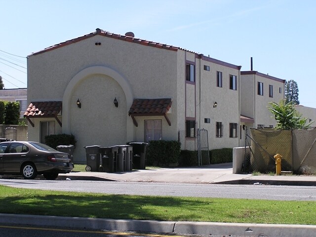 Primary Photo - 15126 Badillo St