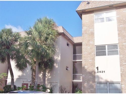 Primary Photo - 2431 SW 82nd Ave