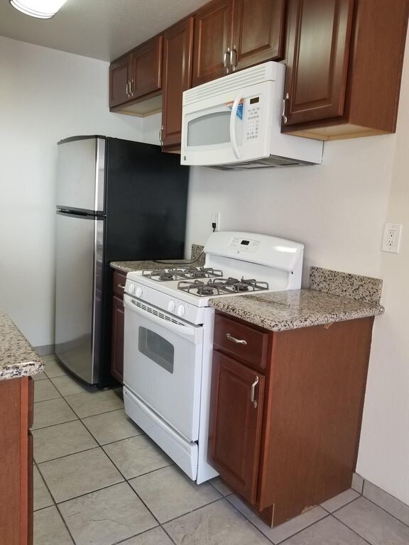 Foto principal - 860 S Ardmore Ave