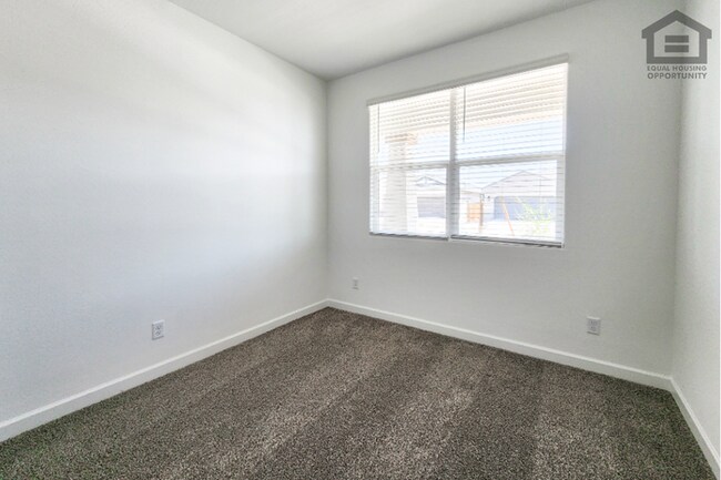 Foto del edificio - 3Bed/2Bath House in Maricopa! Move-In Ready on 08/06/2026!