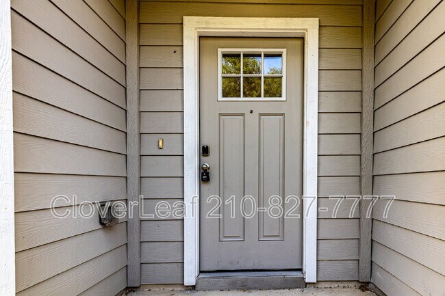 Foto del edificio - 7356 Misty Ridge Dr