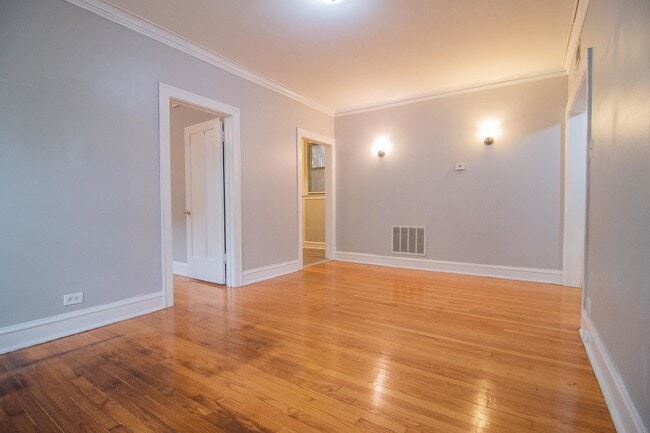 Foto del edificio - 2056 W Arthur Ave
