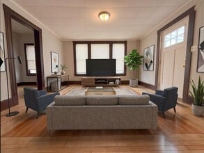 Building Photo - 1824 Blossom