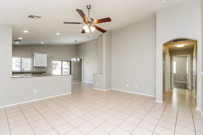 Building Photo - 22272 E Via del Rancho