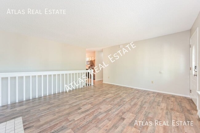Building Photo - 2 WEEKS FREE RENT IF MOVED IN BY 9/30!  La...