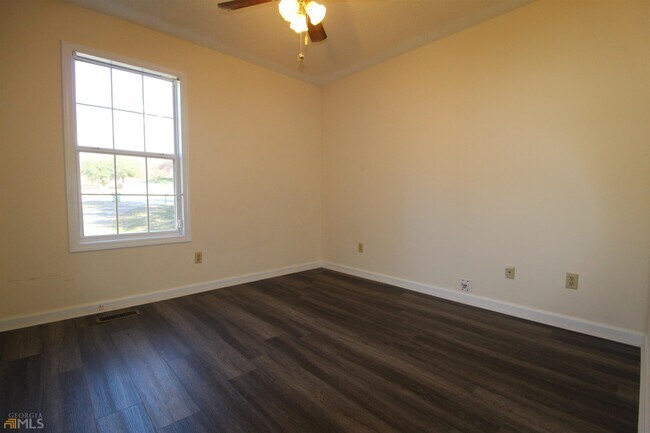Building Photo - 44 Northridge Dr