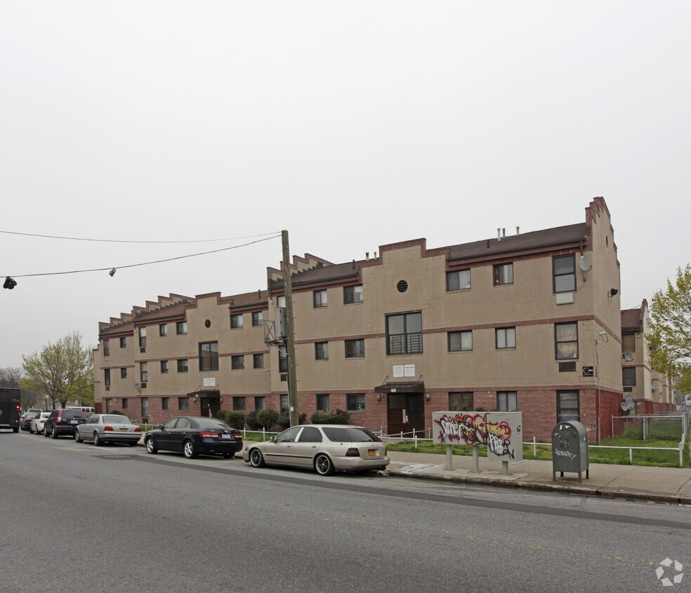 53 Utica Ave, Brooklyn, NY 11213 53 Utica Ave Brooklyn, NY