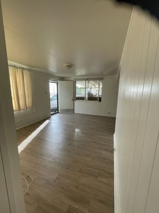 Building Photo - a2881k