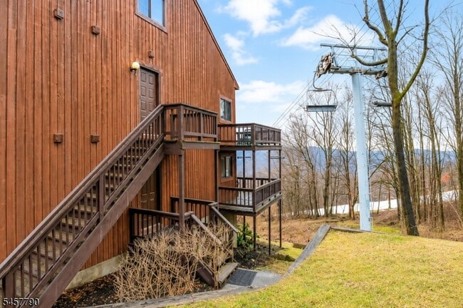 Building Photo - 5 Red Lodge Dr