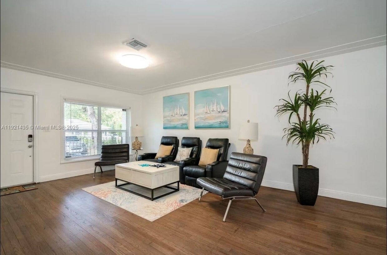 Foto principal - 35 SW 28th Rd