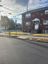 Building Photo - 15 Watsessing Ave