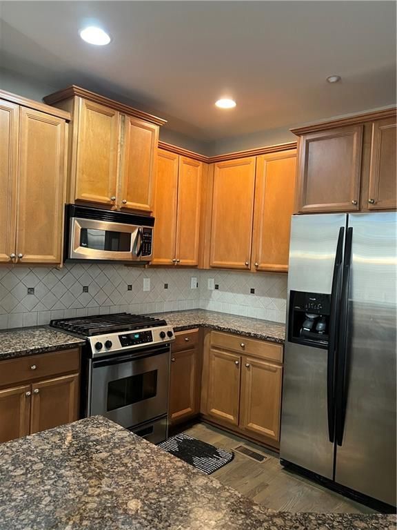 Foto del edificio - 608 Maple Grove Way