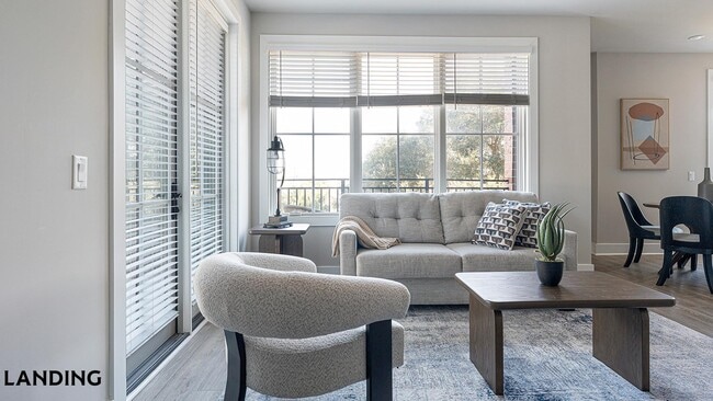 Building Photo - 300 E Broad St