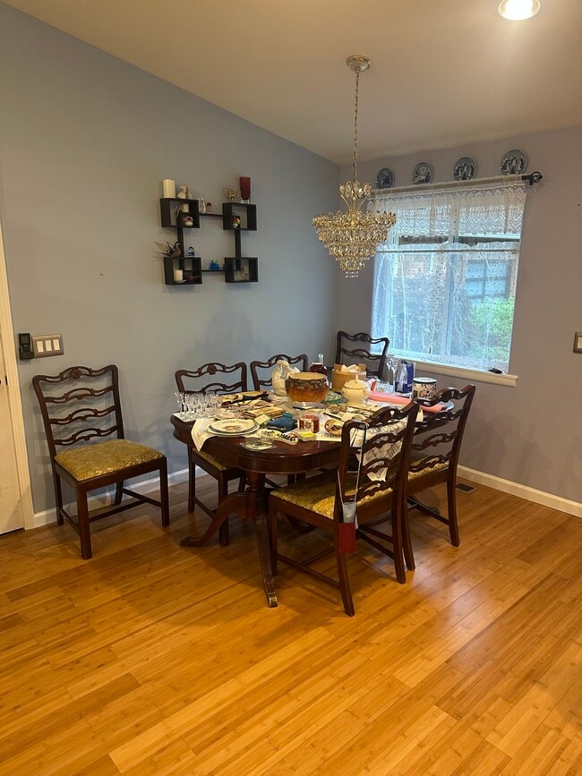 Foto del edificio - 15211 Quarry Rd