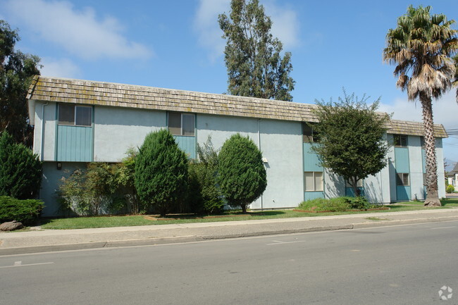 Building Photo - Parkside Apartments