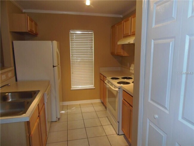 Foto del edificio - 4645 Ashburn Square Dr