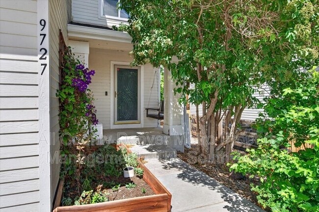 Foto del edificio - 9727 Marmot Ridge Cir