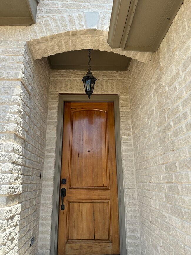 Foto del edificio - College Station - 3 bedroom 2 bath- 2 car garage - fenced in back yard home in Castlegate