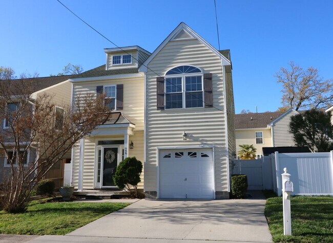 Building Photo - Shadowlawn