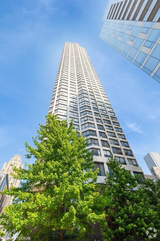 Building Photo - 405 N Wabash Ave