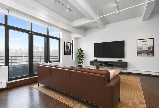 Foto del edificio - 1200 Washington St