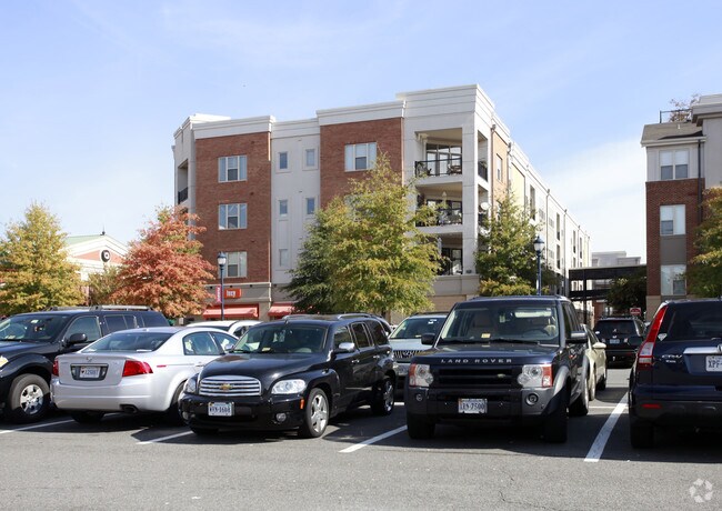 Building Photo - Camden Fairfax Corner