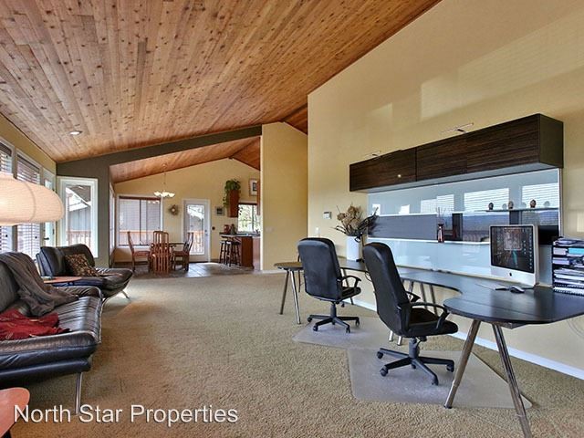 Building Photo - 4 br, 2 bath House - 5745 Skyline Dr.
