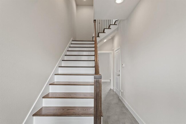 Foto del edificio - 906 W 17th St