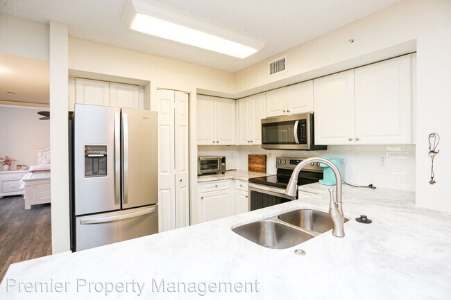 Building Photo - 3 br, 2 bath House - 1220 Wildwood Lakes B...