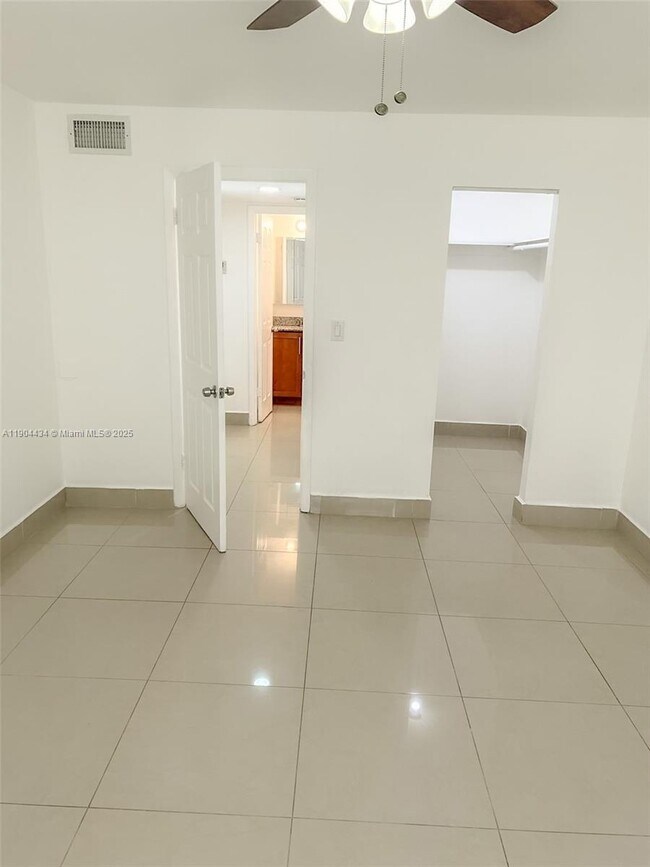 Foto del edificio - 3610 NW 21st St