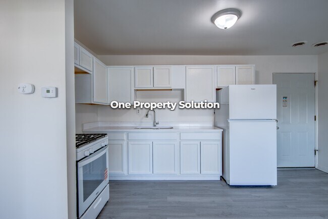 Foto del edificio - 5284 Broadway