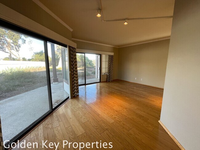 Foto del edificio - Ground Floor Condo in Paseo De La Costa!