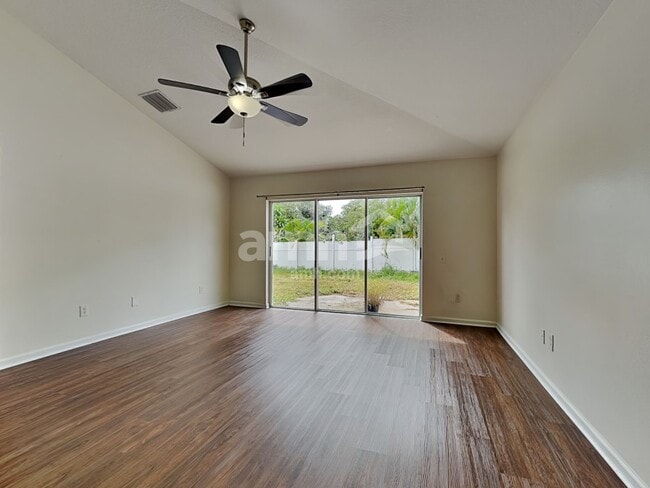 Foto del edificio - 11340 Misty Isle Ln