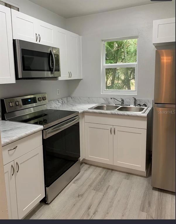 Foto del edificio - 4963 Viceroy St