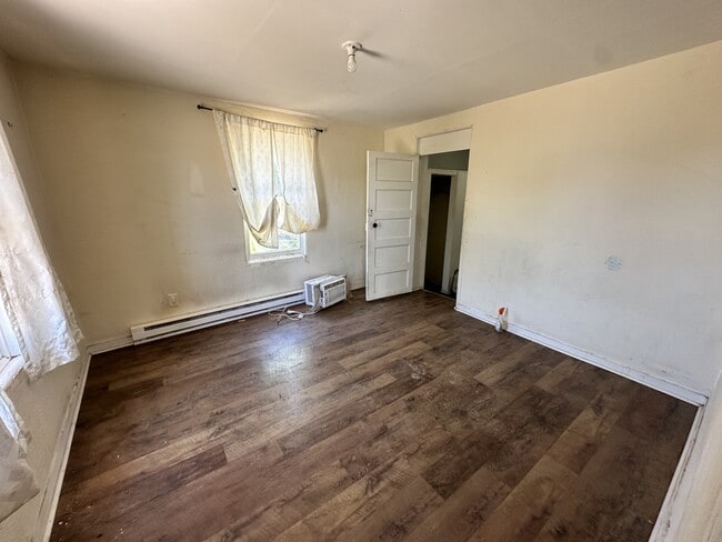 Foto del edificio - 108 B St