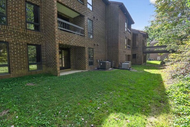 Foto del edificio - 23252 Chestnut Oak Ct